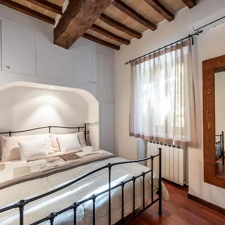 Dimora Di Veggio Casa Elegante E Accogliente Con Parcheggio In Loc Lägenhet